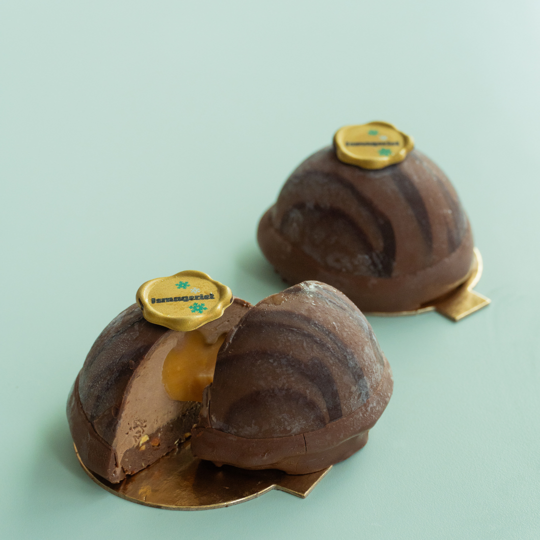 isbombe med peanut chokolade is og karamel